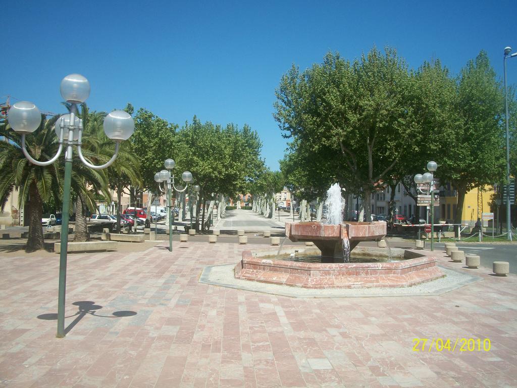 L'Orangerie Otel Rivesaltes Dış mekan fotoğraf